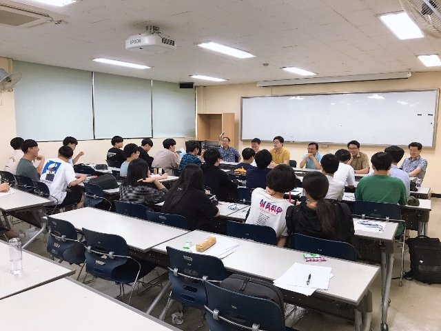 토크콘서트 사진 (2).jpg